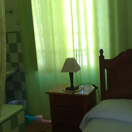 Vandrarhem Caravela *